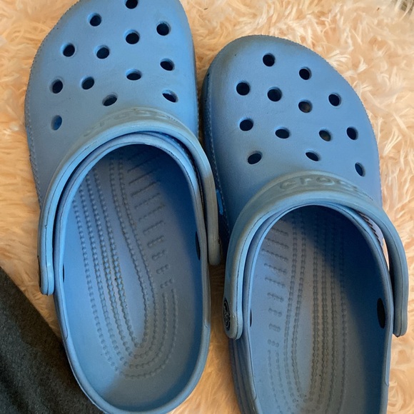 Lightly used light blue crocs - Picture 4 of 5